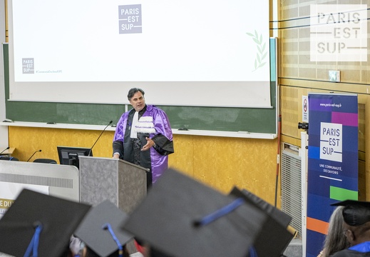 Cérémonie de remise du doctorat